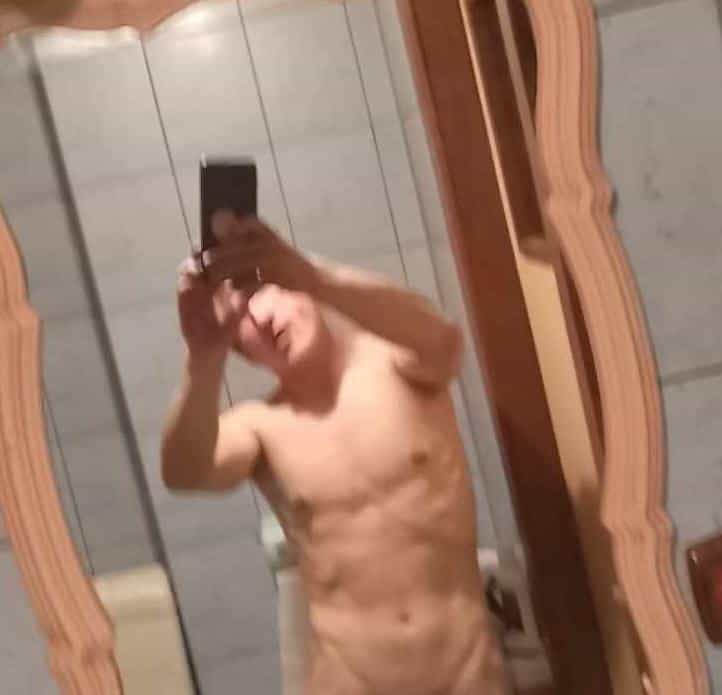 Adam123 profile