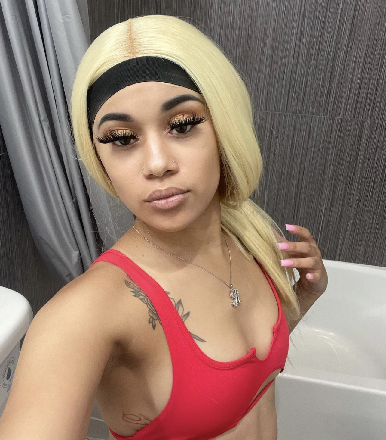 Thaonlyricann profile