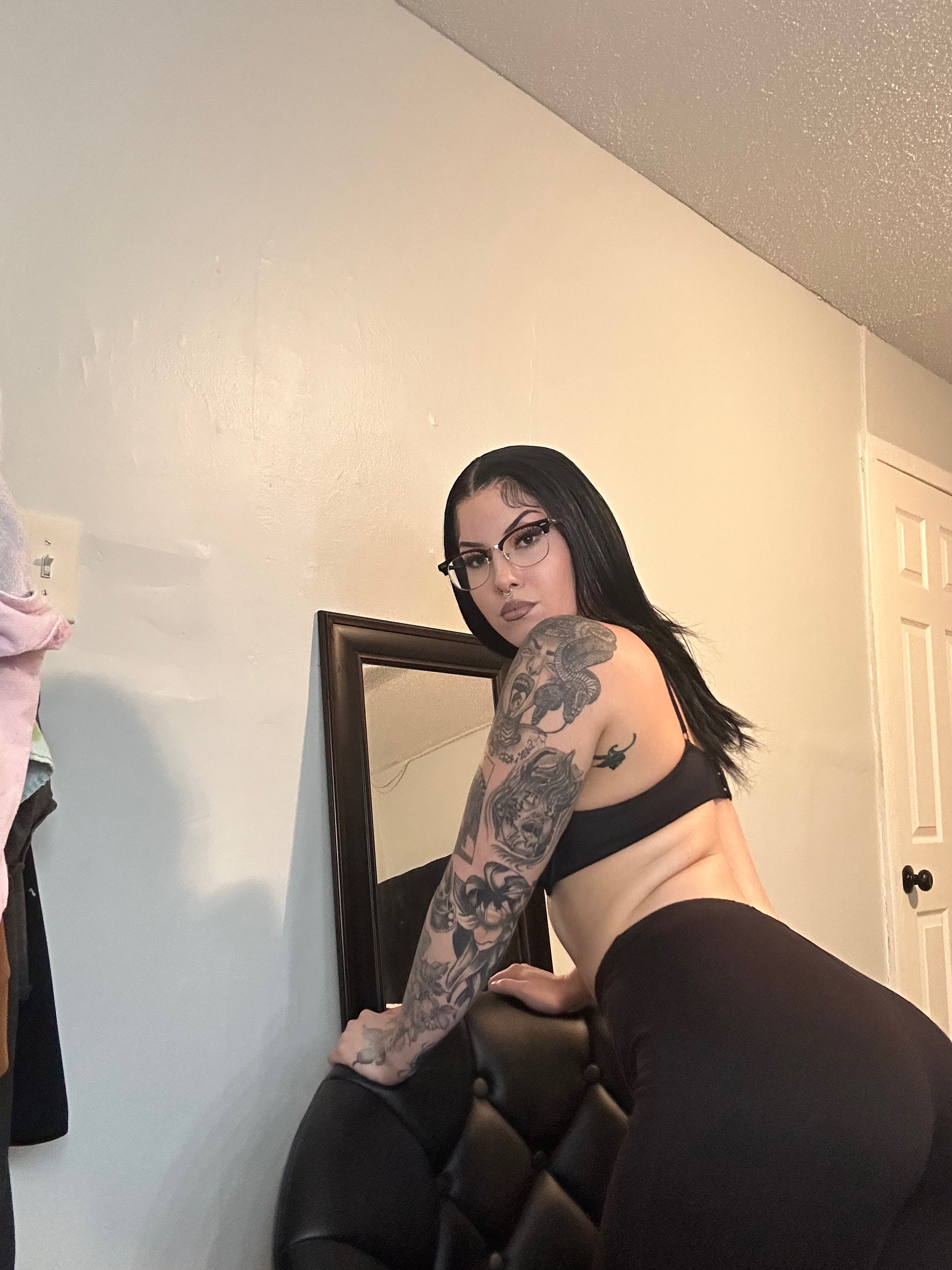 Rosewiththetattoos profile