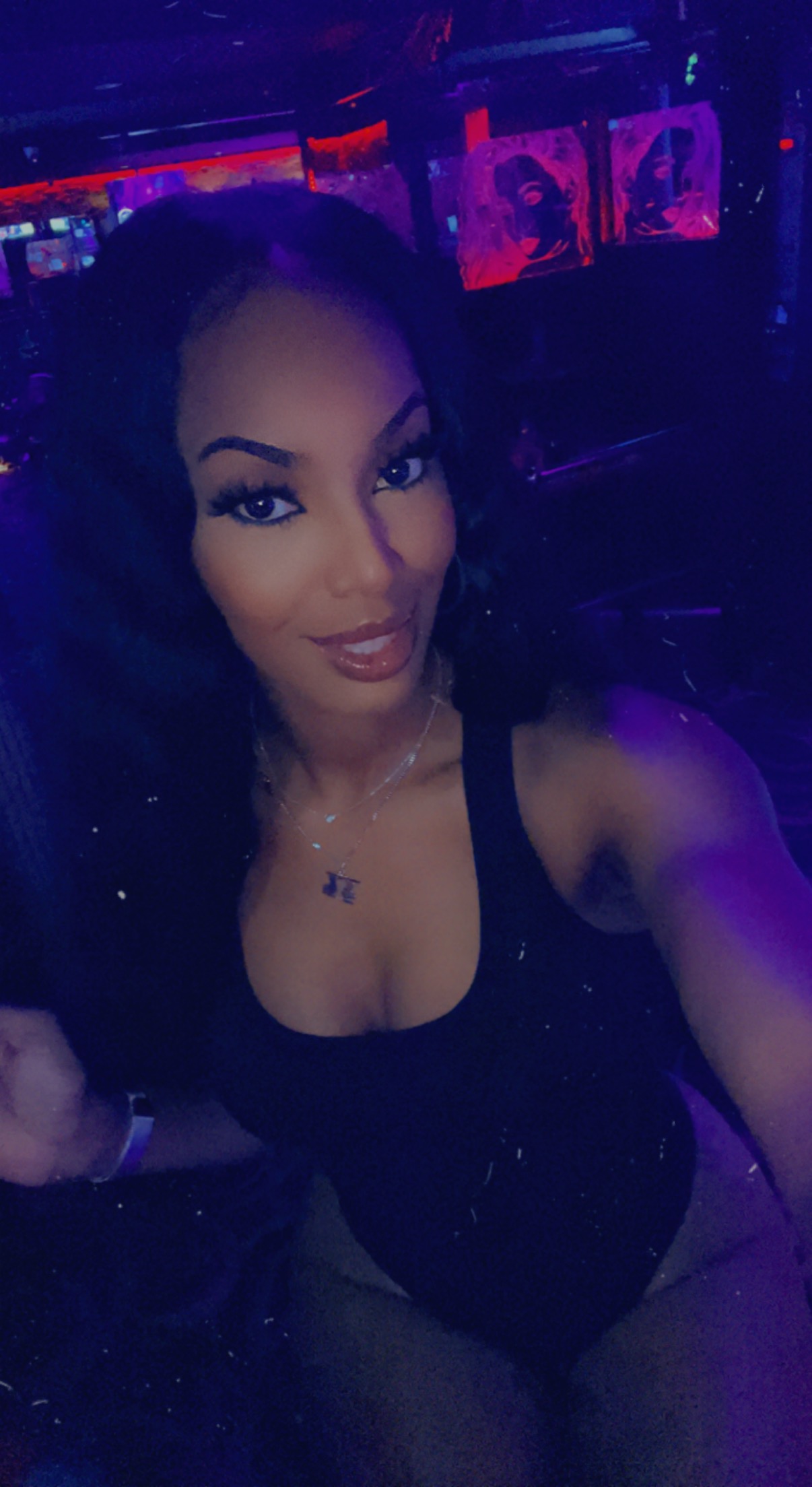 Ladie_Rozay profile