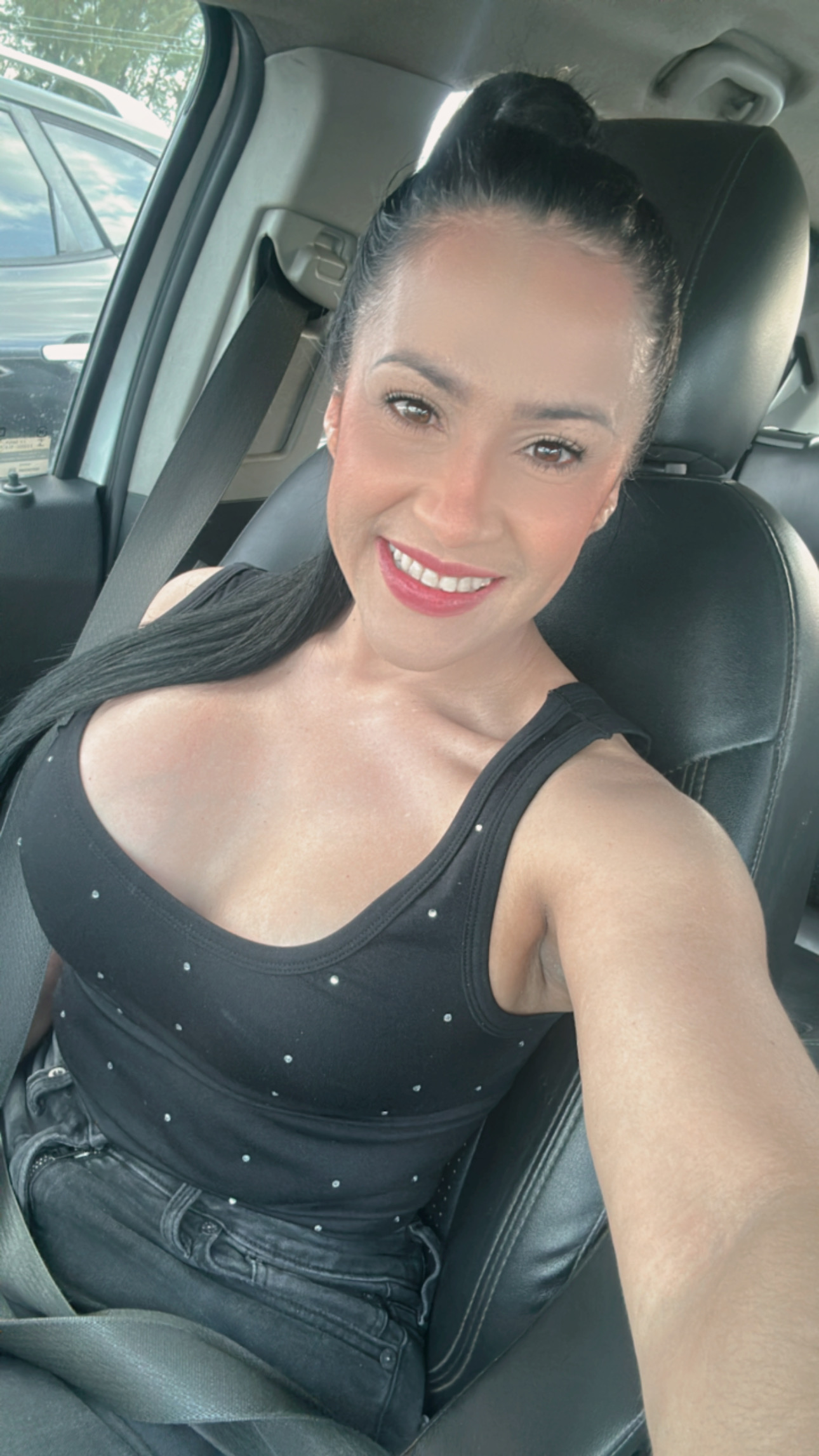 Ivanna profile