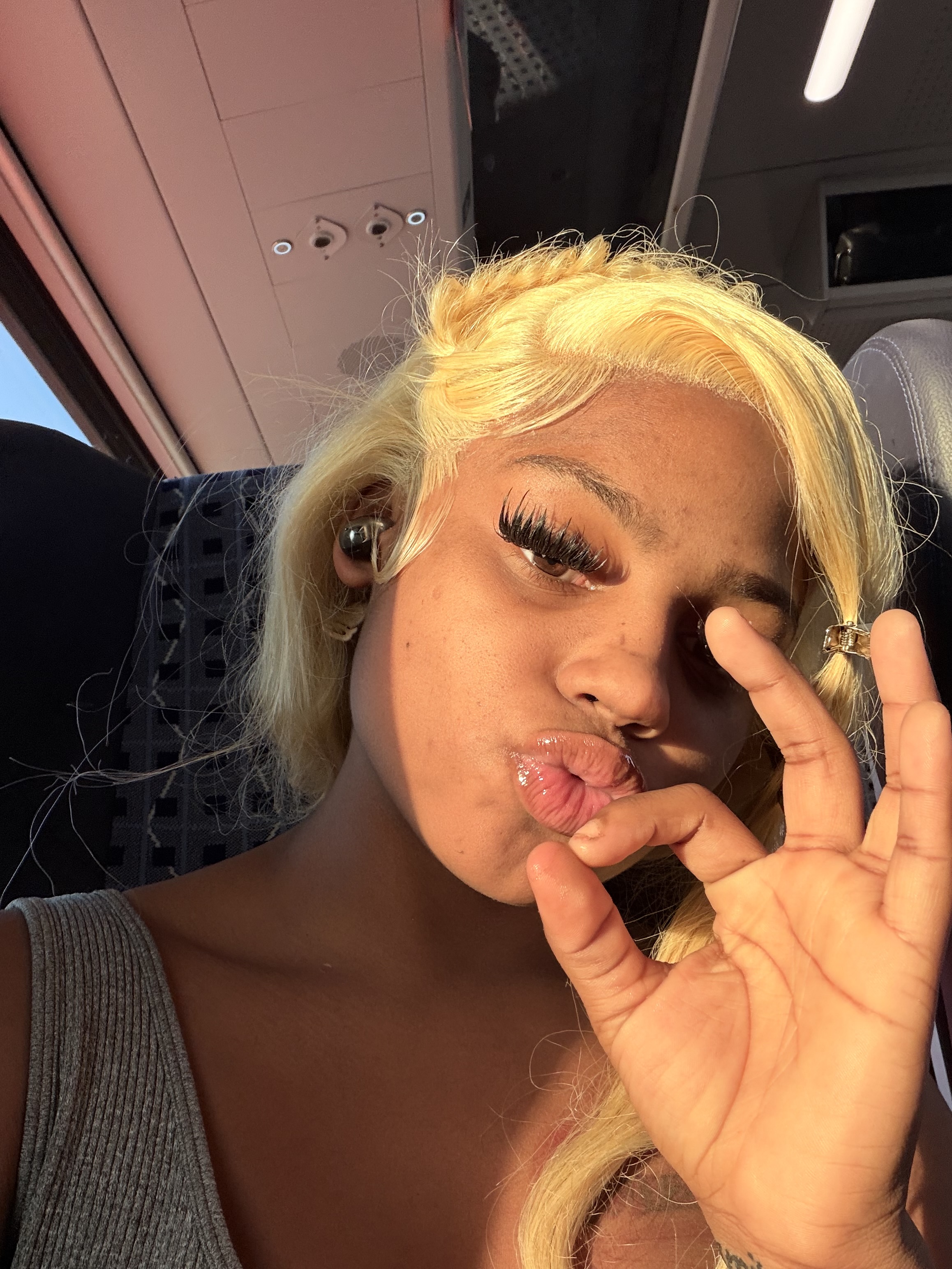 Monni Treys profile