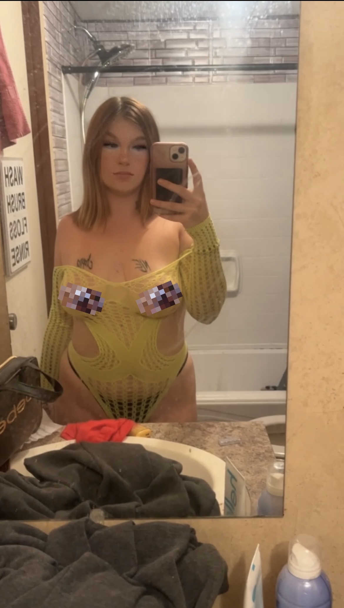 Prettybitchemilyy profile