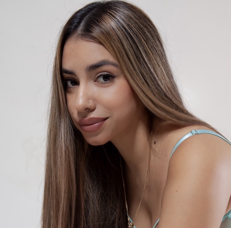 Luciana profile