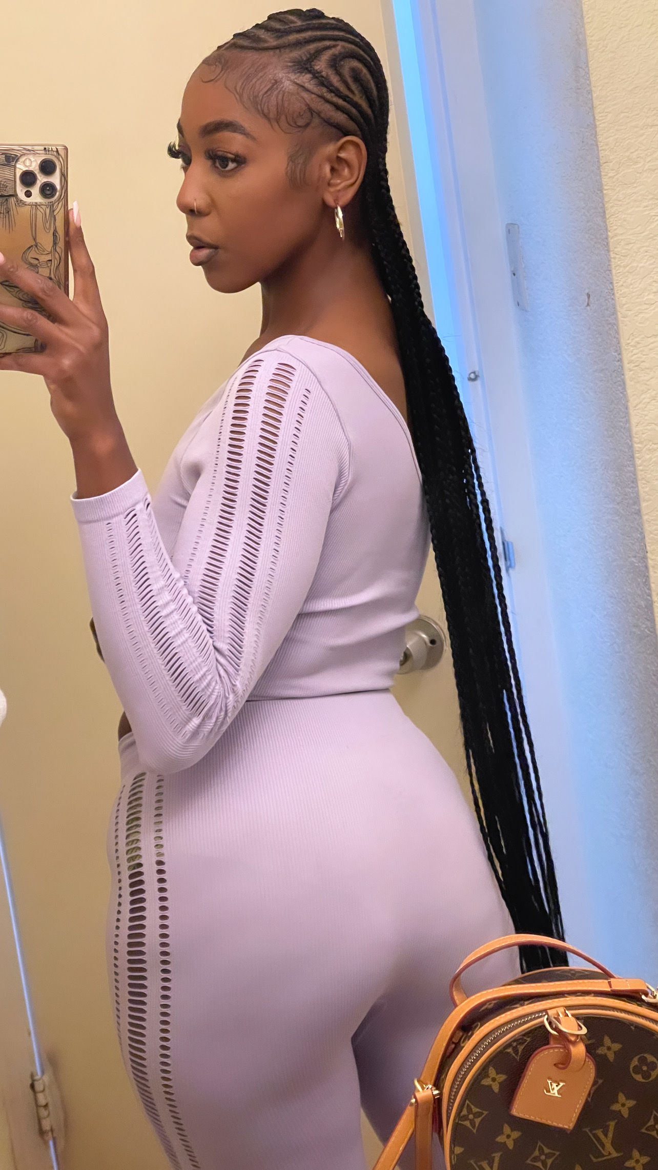 Aunyei6 profile